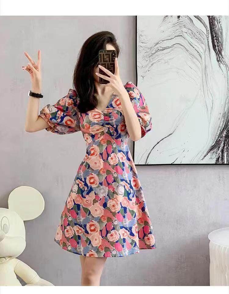 清仓特价2023夏季新款九块九女装淘宝爆款气质显瘦包臀短袖连衣裙