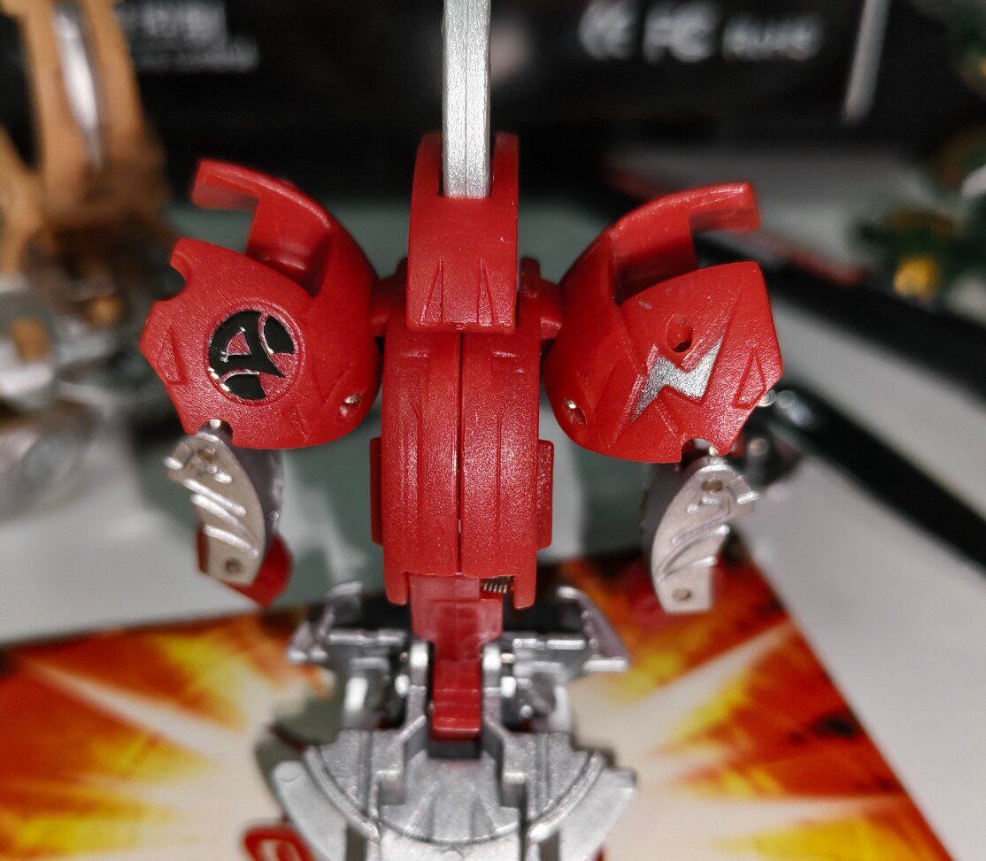 Bakugan Bakugan Оригинальная металлическая наклейка с универсальным атрибутом Bakugan tech (не включая Bakugan) Изображение 1