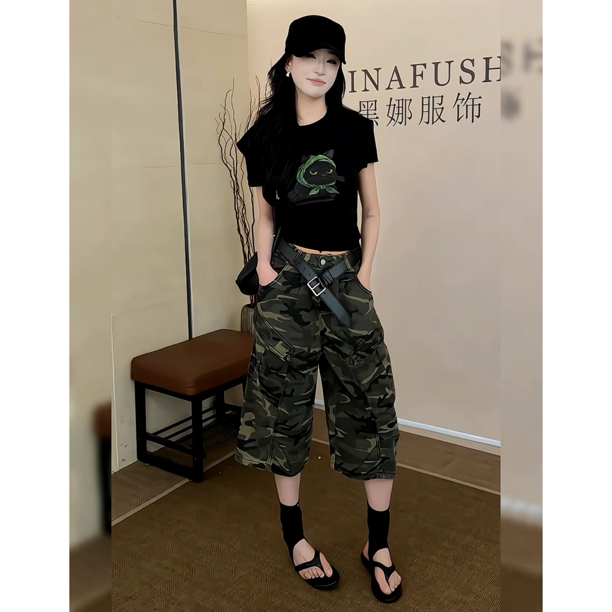 美式高街辣妹风设计感修身正肩猫咪T恤+工装迷彩七分裤两件套女夏