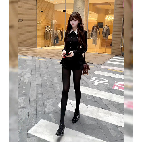 法式甜美学院风翻领拼接收腰外套秋季新款灰色百褶裙高级感两件套