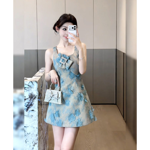 法式轻奢重工立体花朵蕾丝连衣裙2026年夏季高级感气质礼服小短裙