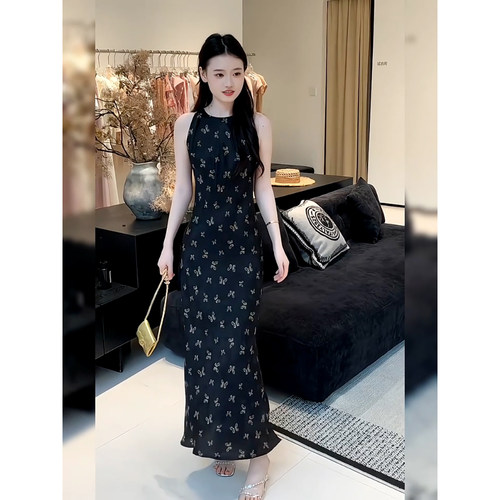 新中式复古蝴蝶印花修身显瘦无袖连衣裙2026年夏季新款流行连衣裙