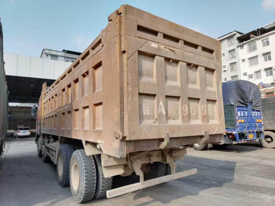 1月25日南宁桂AW9695乘龙牌重型自卸货车网络拍卖公告