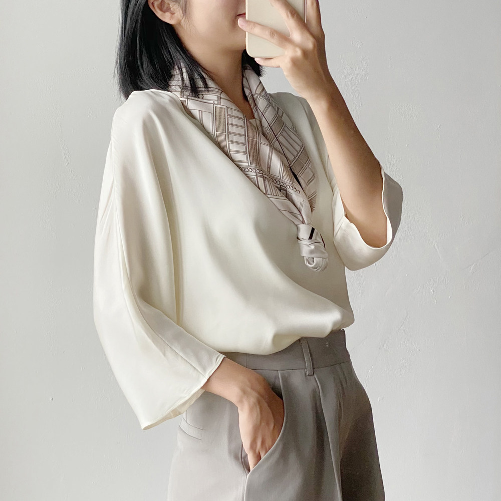 加厚抗皱重磅欧美风真丝斜纹绸丝巾大方巾女百搭秋冬季桑蚕丝披肩