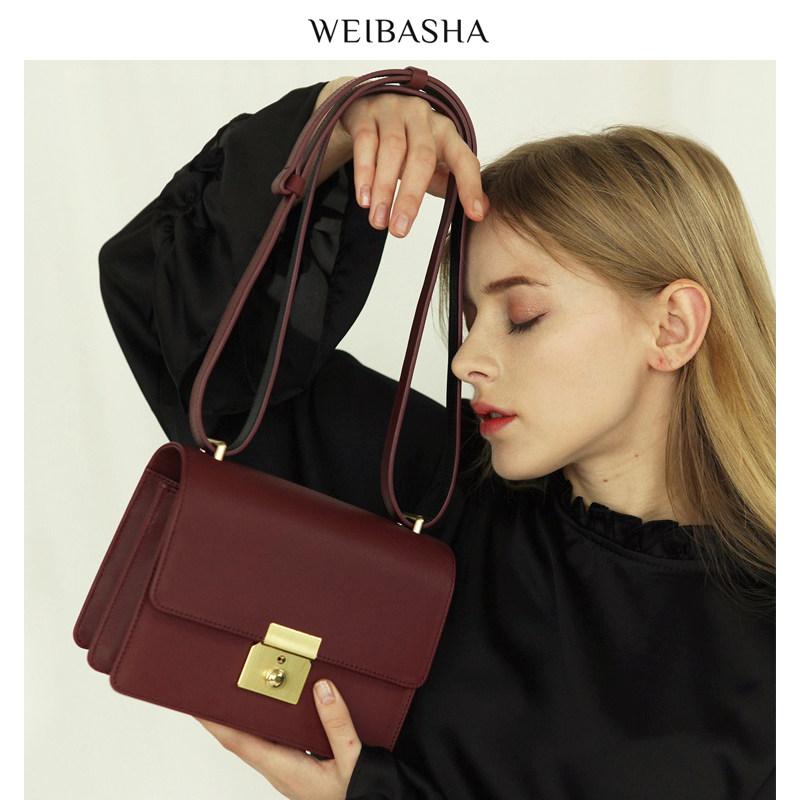 Bazaar Leather bags 2019 new pattern Autumn and winter Lock catch Expanding Female bag Square bag One shoulder Inclined shoulder bagin the Leather/Lady bags/Men's bag, Ms. bags  category - from Buy2taobao.com to provide professional Taobao agent buy service
