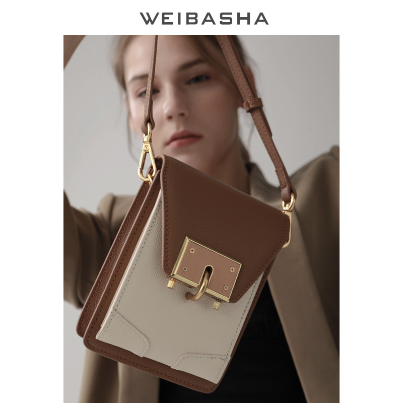 真皮手机包小方包2020新款百搭锁扣单肩包夏季斜挎包女包迷你包包