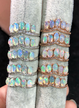 天然白欧泊排戒 火彩闪耀绚丽款式精致上手效果好 S925银精工镶嵌