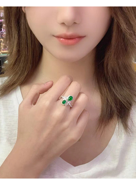 斯瓦特素面祖母绿戒指颜色辣绿款式石1.4ct钻石0.79ct 总重4.2克