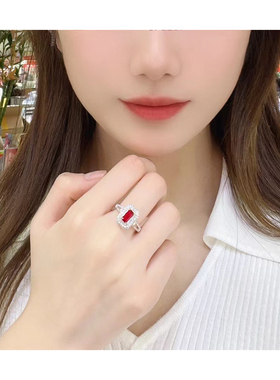 1.03克拉缅甸鸽血红天然红宝石戒指女 18K金镶嵌钻石现货