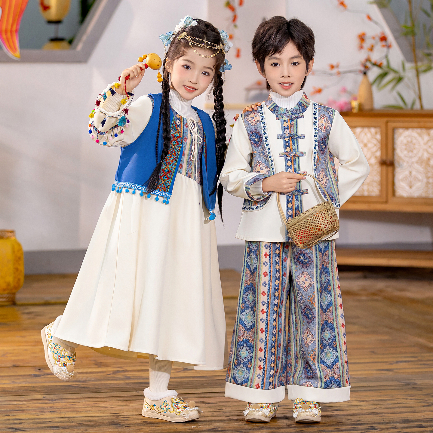 儿童少数民族风冬装舞蹈演出服