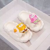 儿童拖鞋 夏踩屎感云朵女宝宝室内家居软底洗澡防滑女童小孩凉拖鞋