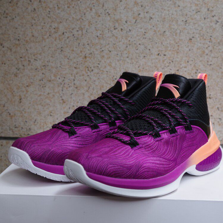 安踏男新款防滑耐磨ufo二代天体战靴kt汤普森高帮篮球鞋11911603