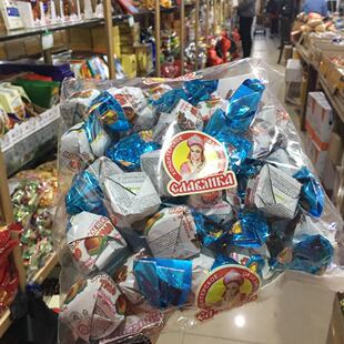 进口俄罗斯奶罐坚果牛奶  夹心巧克力糖整颗榛仁糖 喜糖逢年过节