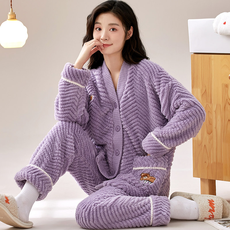 珊瑚绒睡衣女秋冬季大码200斤加厚加绒法兰绒保暖休闲宽松两件套