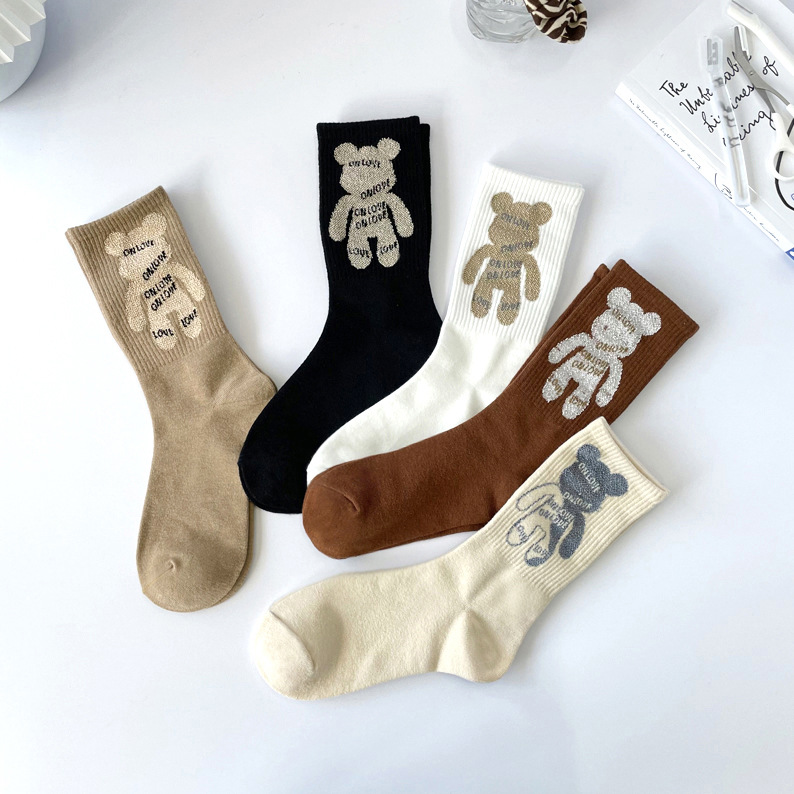 韩国袜子女秋冬款高筒小熊袜子网红ins潮袜卡通可爱日系学生袜子.
