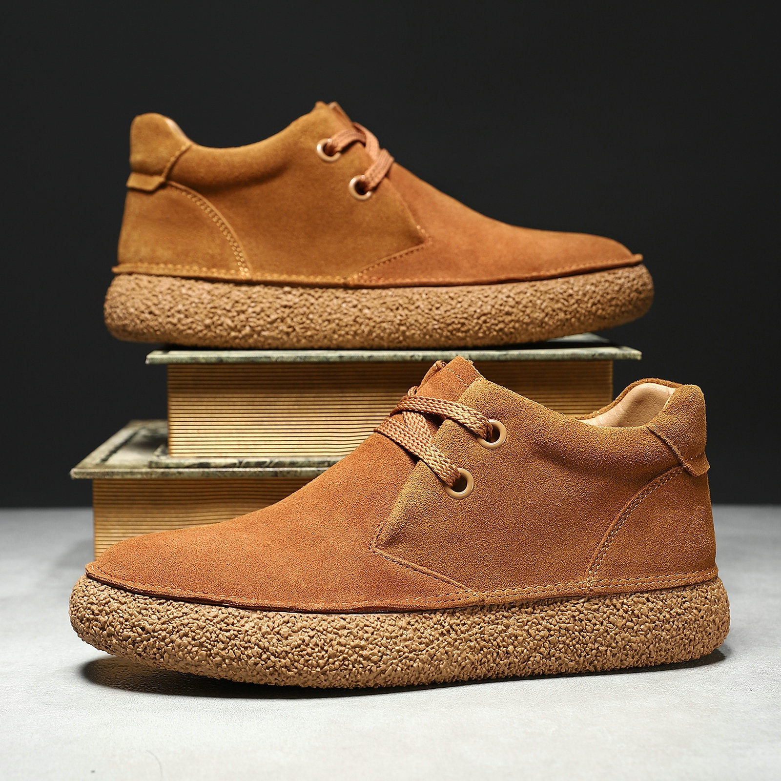 跨境磨砂皮反绒皮中帮板鞋马丁靴复古男士休闲皮鞋厚底潮鞋子2308