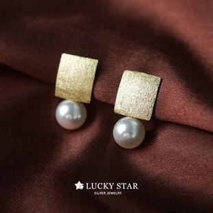 STAR簡約氣質(zhì)白色珍珠無耳洞耳夾硅膠無痛短款 LUCKY 無孔耳環(huán)耳飾