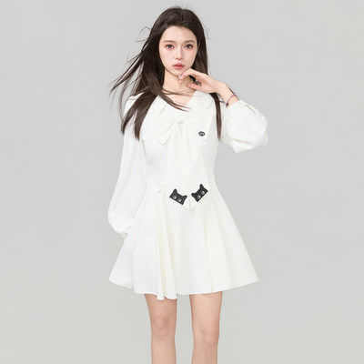 KEIKO 少女感悸动小白裙26春夏法式刺绣蝴蝶结V领白色连衣裙短裙