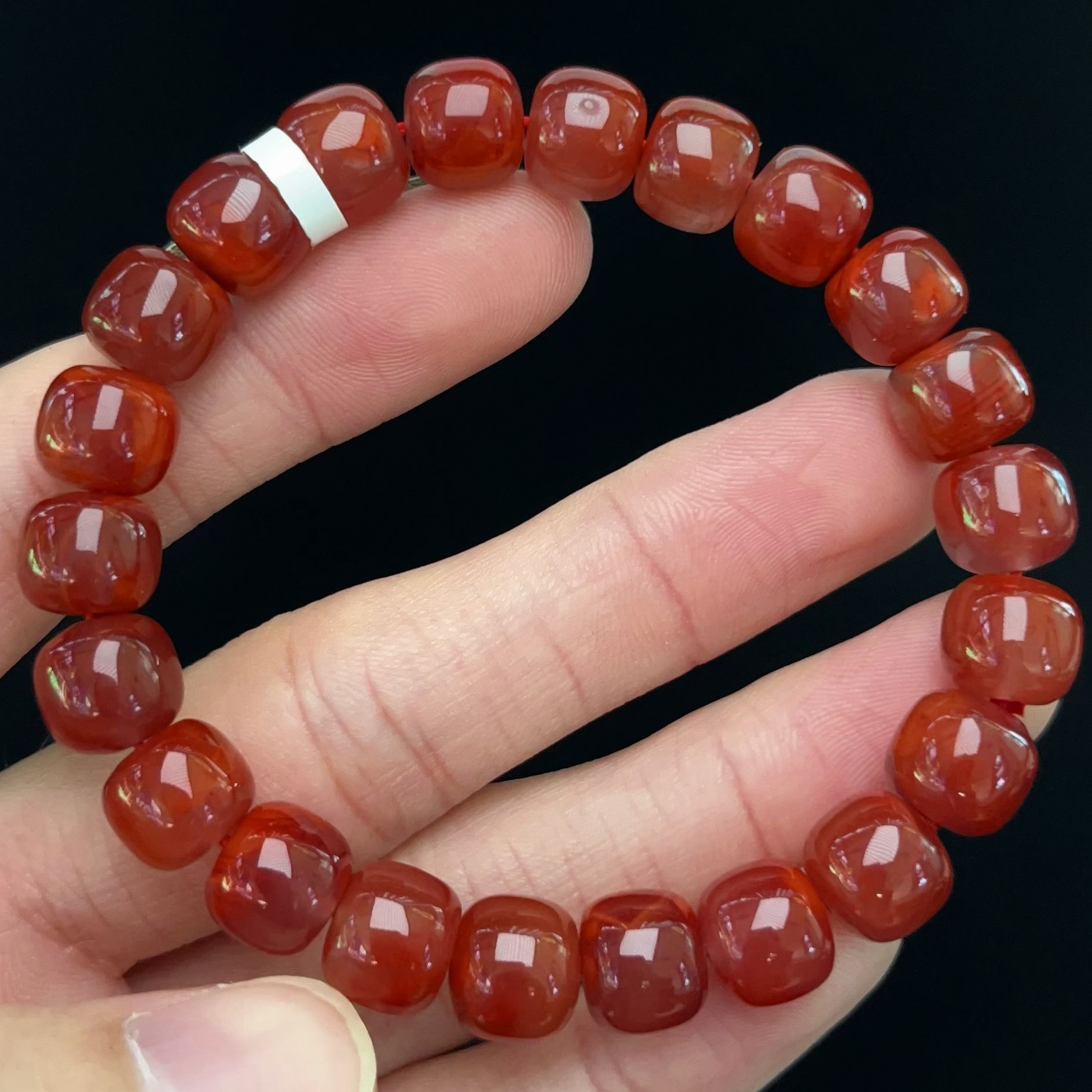 509C25凉山瓦西料南红牛血红老型单圈手串