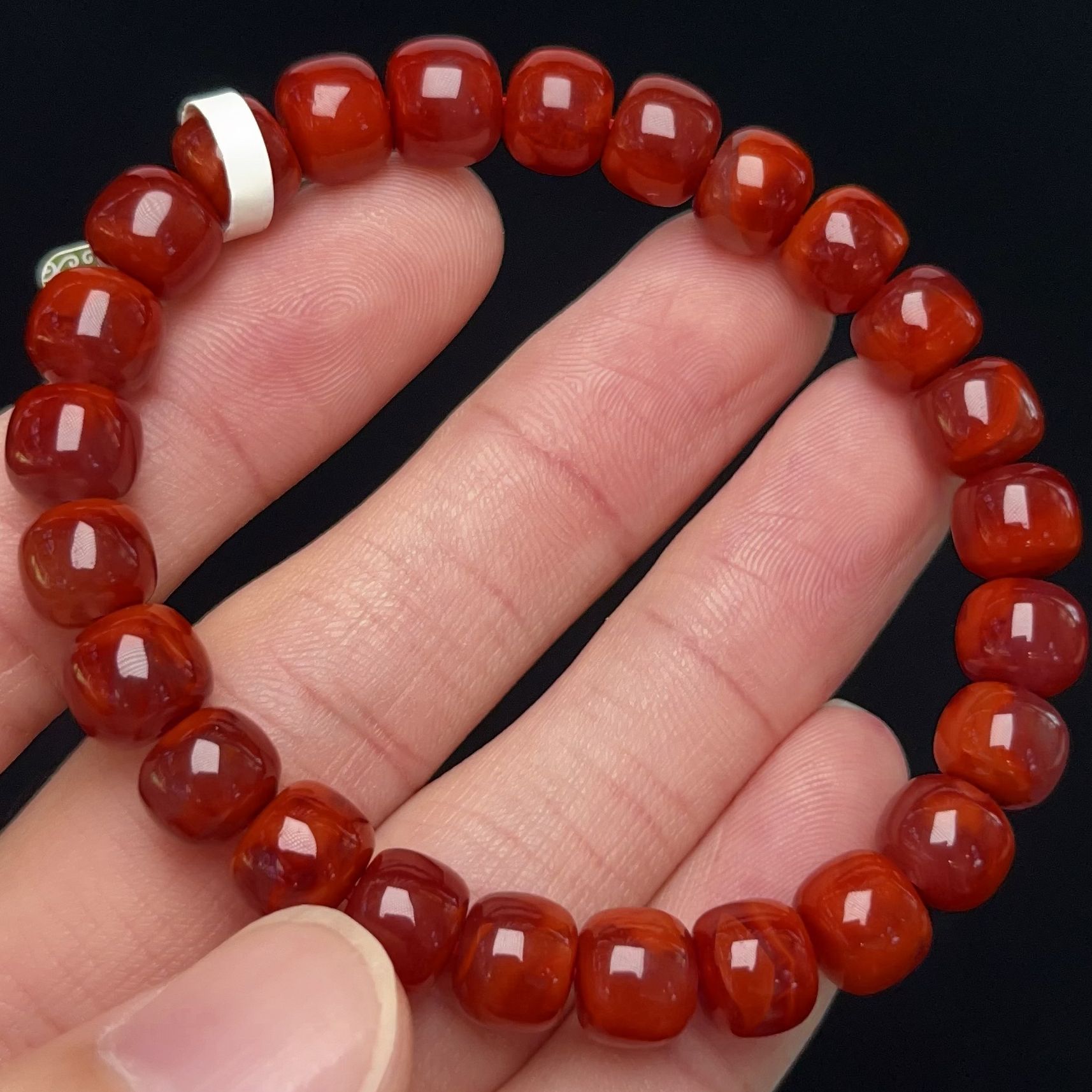 759C31凉山瓦西料南红牛血双色锦红老型单圈手串