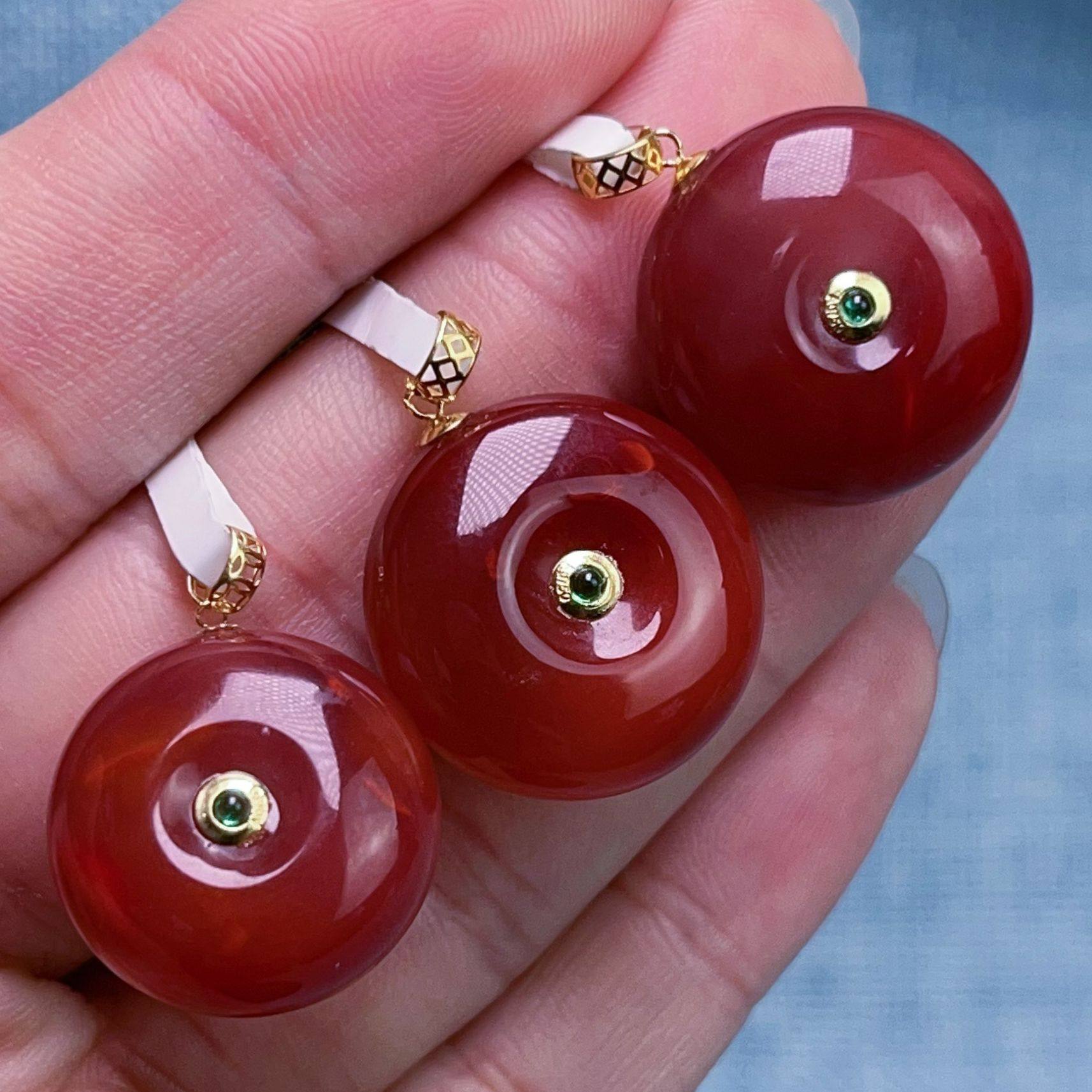 239C43-1四川凉山南红瓦西柿子锦牛血平安扣吊坠多样性发其一,饰品/流行首饰/时尚饰品新,颈饰,淘宝优惠券,粉丝福利购,淘宝优惠卷