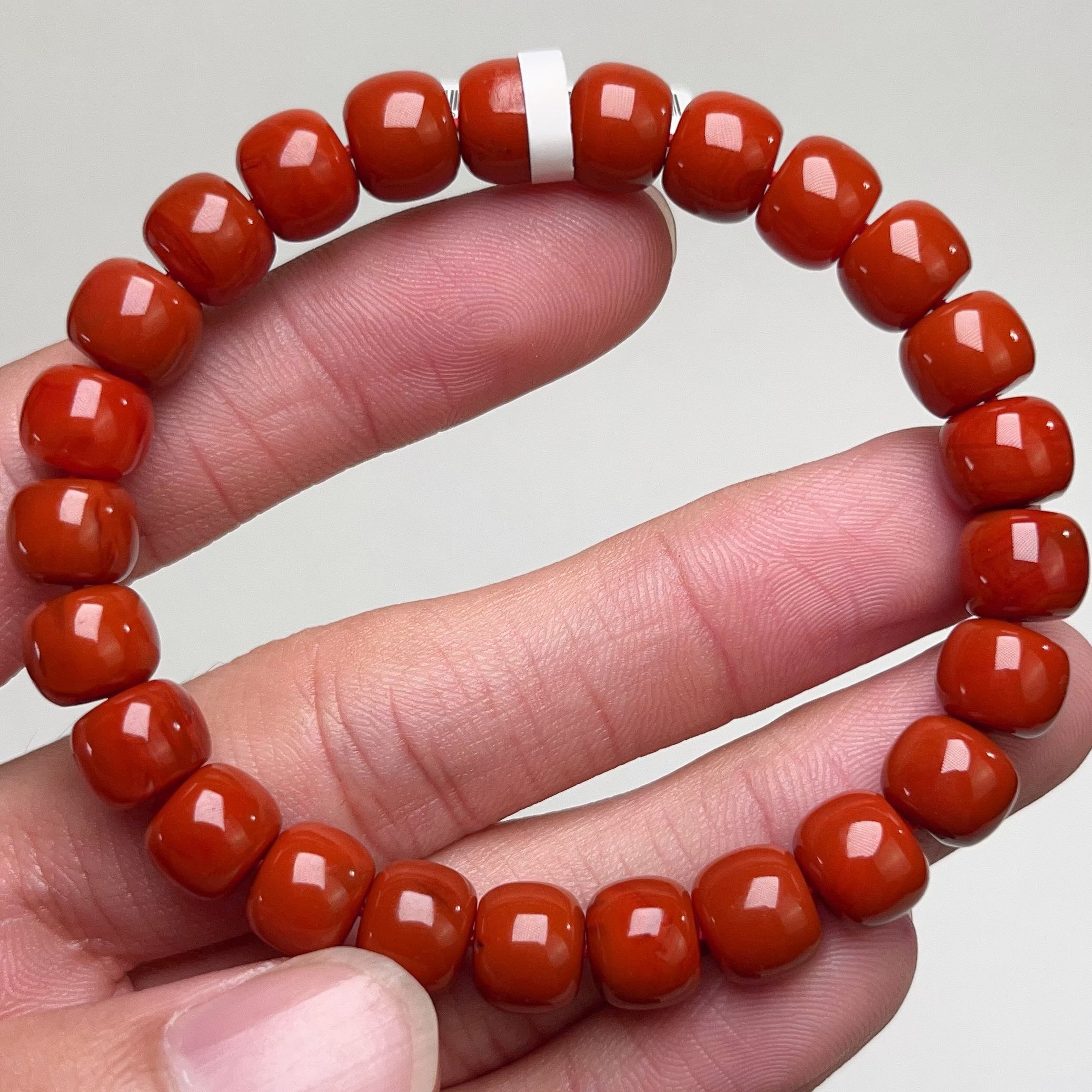 1402C24凉山瓦西料南红柿子锦单圈手串