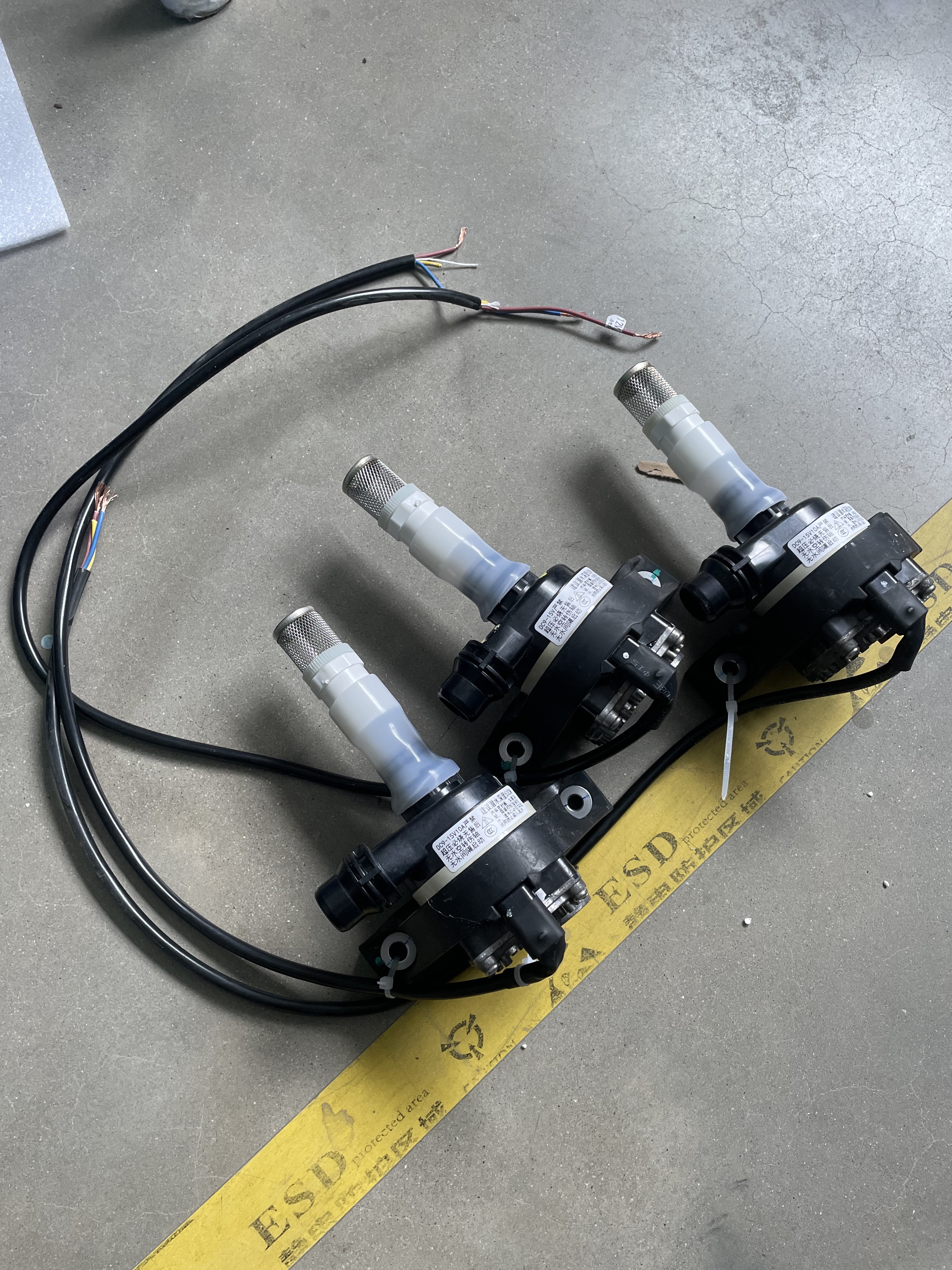 电子水泵暖风水泵12V无刷电机65瓦大流量50升抽水浇菜水泵通用款