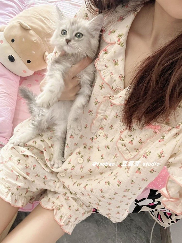 새로운 기능 소녀 달콤한 꽃 잠옷 여성 여름 얇은 반팔 반바지 인터넷 연예인 느슨한 가정 의류 세트