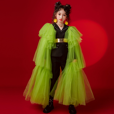 政宇轩走秀礼服男女马卡龙演出服