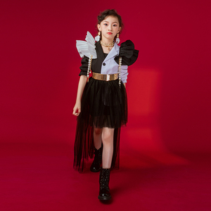 政宇轩礼服演出女时尚模特走秀