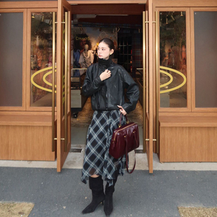 ELLE格纹雪纺半身裙女不规则设计感2026春季新款垂感高级感a字裙