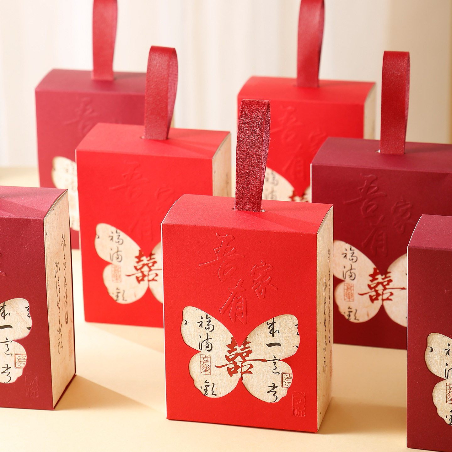 喜糖盒新款婚礼订婚礼盒镂空糖盒结婚喜糖盒子空糖果盒包装袋子,节庆用品/礼品,糖盒/糖盒配件,淘宝优惠券,粉丝福利购,淘宝优惠卷