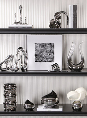 书房开放式书柜样板间仿真装饰画摆件陶瓷花器复古轻奢软装搭配