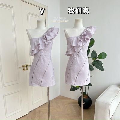 美女氛围感斜肩荷叶边连衣裙度假
