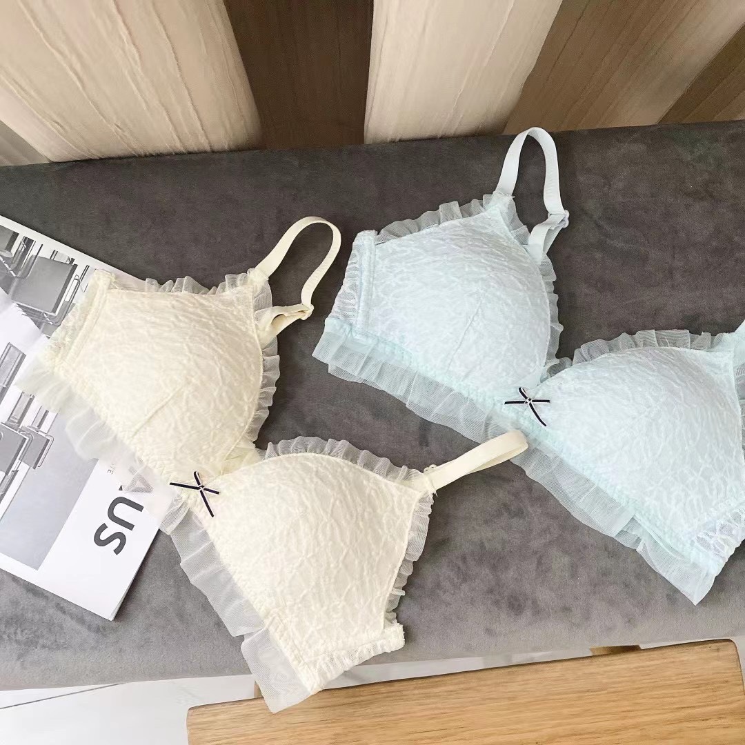 茉香公主内衣聚拢少女蕾丝