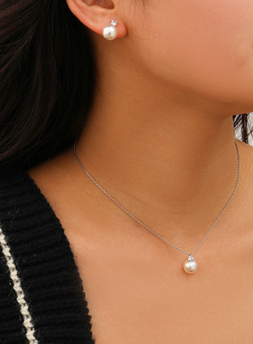 明星同款时尚珍珠耳钉耳环珍珠女