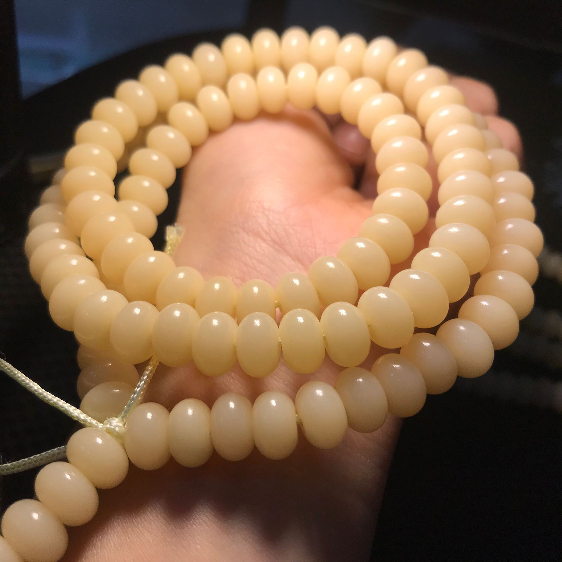 真品玉化奶黄算盘珠11*8mm奶油黄菩提根佛珠念珠散装文玩绕指柔