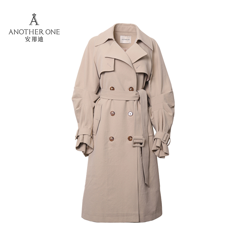 气质款双排扣及膝防风外套