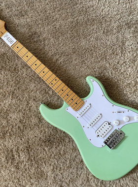 擦标 ST 款式电吉他烤枫木琴颈 冲浪绿色单单双拾音器 微瑕