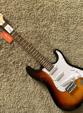 德国Harley Benton  ST 电吉他单摇 日落色三单拾音器初学入门