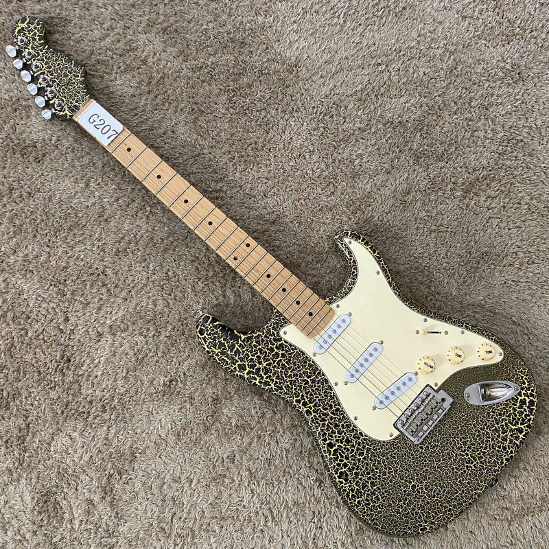 库存老法-利达电吉他ST款式复古单摇三单爆裂纹油漆枫木夹心琴颈