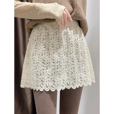 蕾丝屁帘女秋冬搭配鲨鱼裤