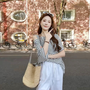 T恤女薄 TTOO VOUIS夏季 新款 2204宽松显瘦露肩斜肩一字领条纹短袖