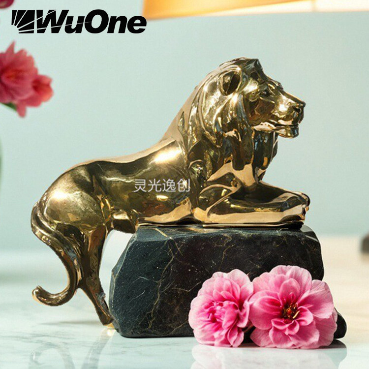 wuone灵光逸创精致摆件黄铜狮子