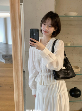 IMISS-春上新韩系气质V领压褶花边小衫R90608