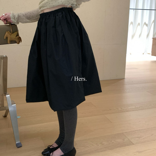 Hers-冬上新简约日常设计感花苞中款半身裙67019