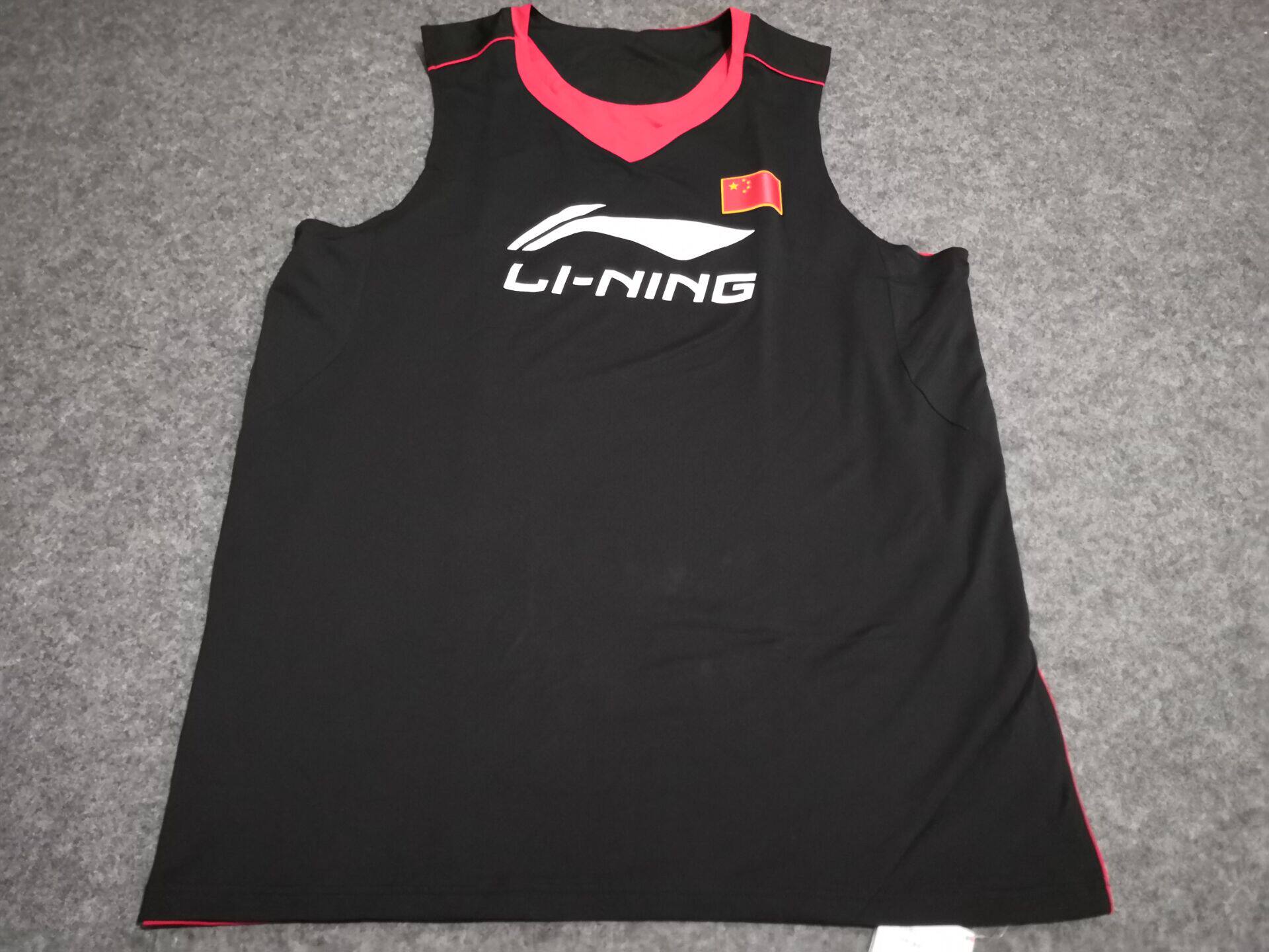 李宁国家队易建联郭艾伦篮球服图片