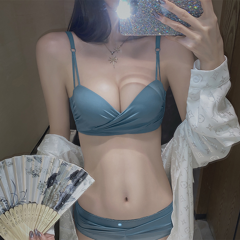 小胸内衣女聚拢调整型夏季薄款无钢圈文胸罩套装收副乳上托防下垂
