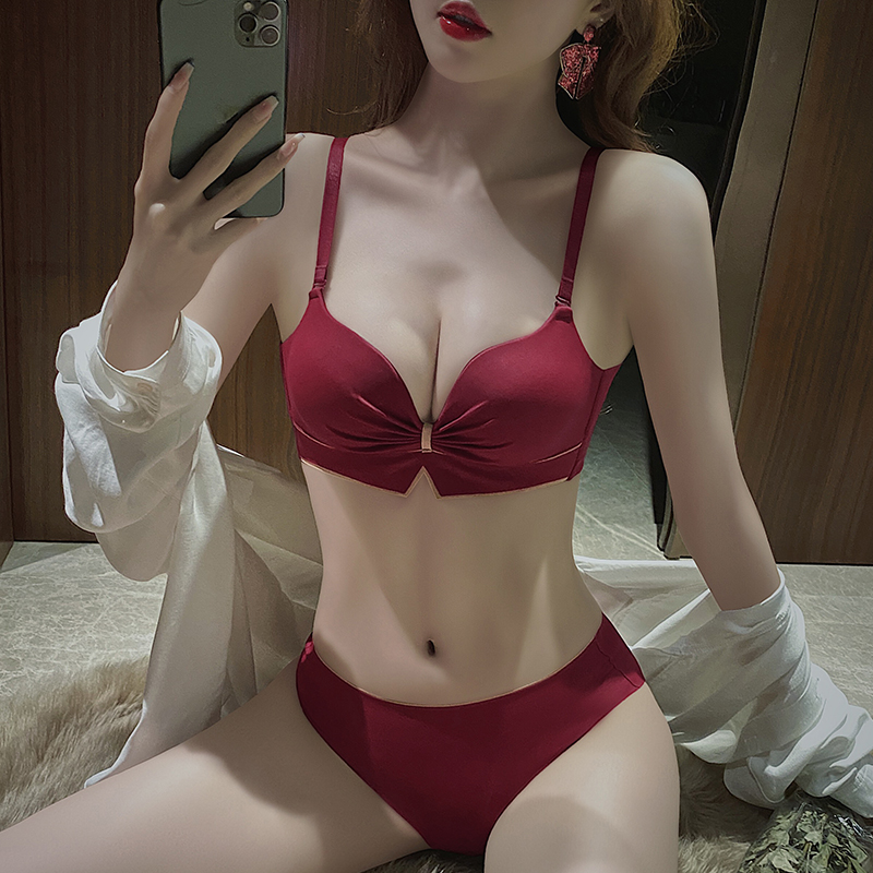 红色内衣女小胸聚拢显大收副乳防下垂本命年乳胶文胸套装结婚新娘