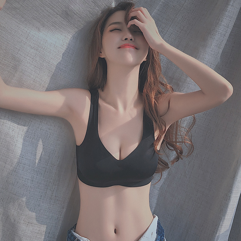 家居运动防震乳胶睡眠内衣女无钢圈聚拢可外穿瑜伽bra背心式文胸